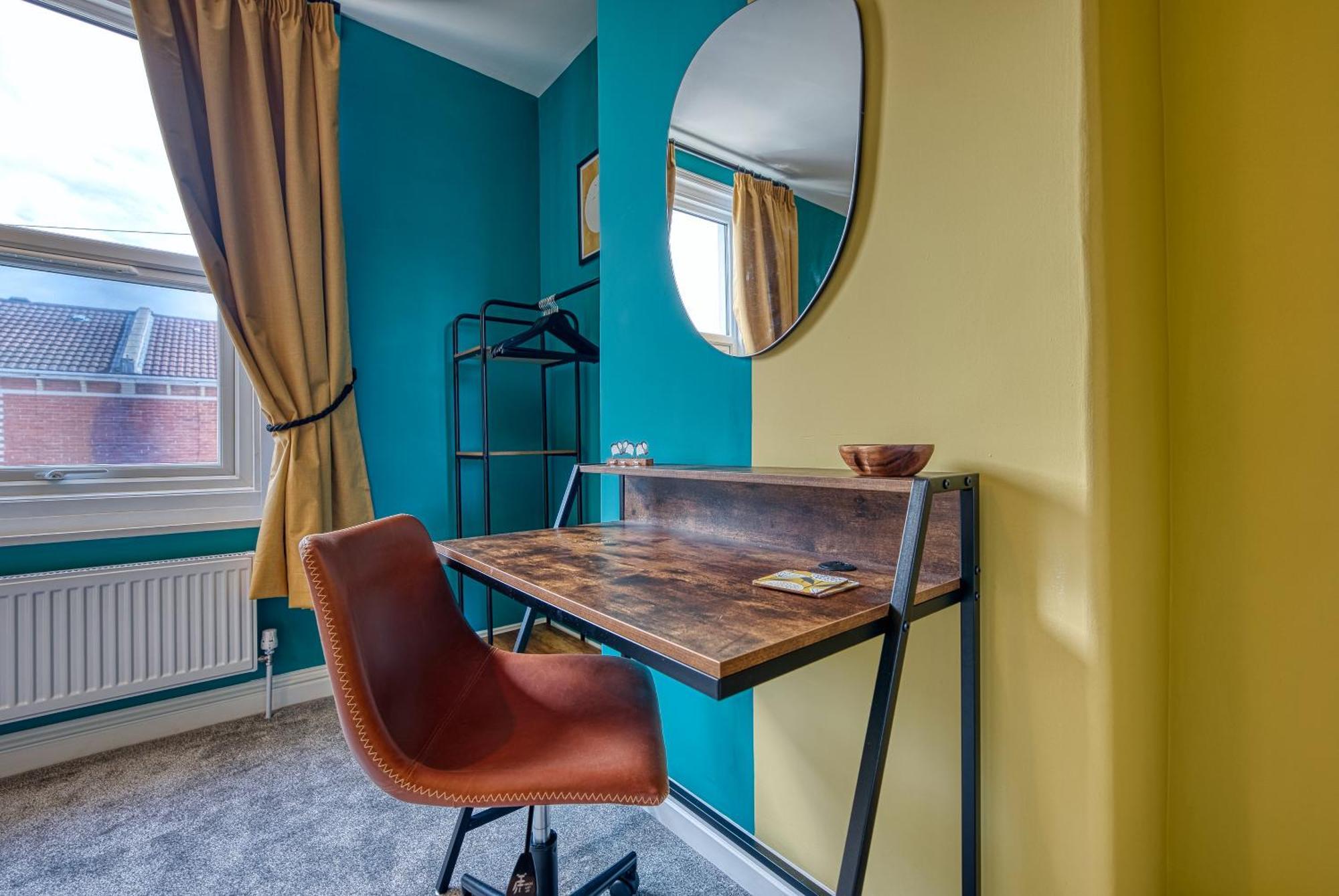 2 Bedrooms Modern, Stunning & Stylish Contractor House, Prime Portsmouth Location With Free Parking Permit, Summer Special Offer!! - By Blue Puffin Stays Dış mekan fotoğraf