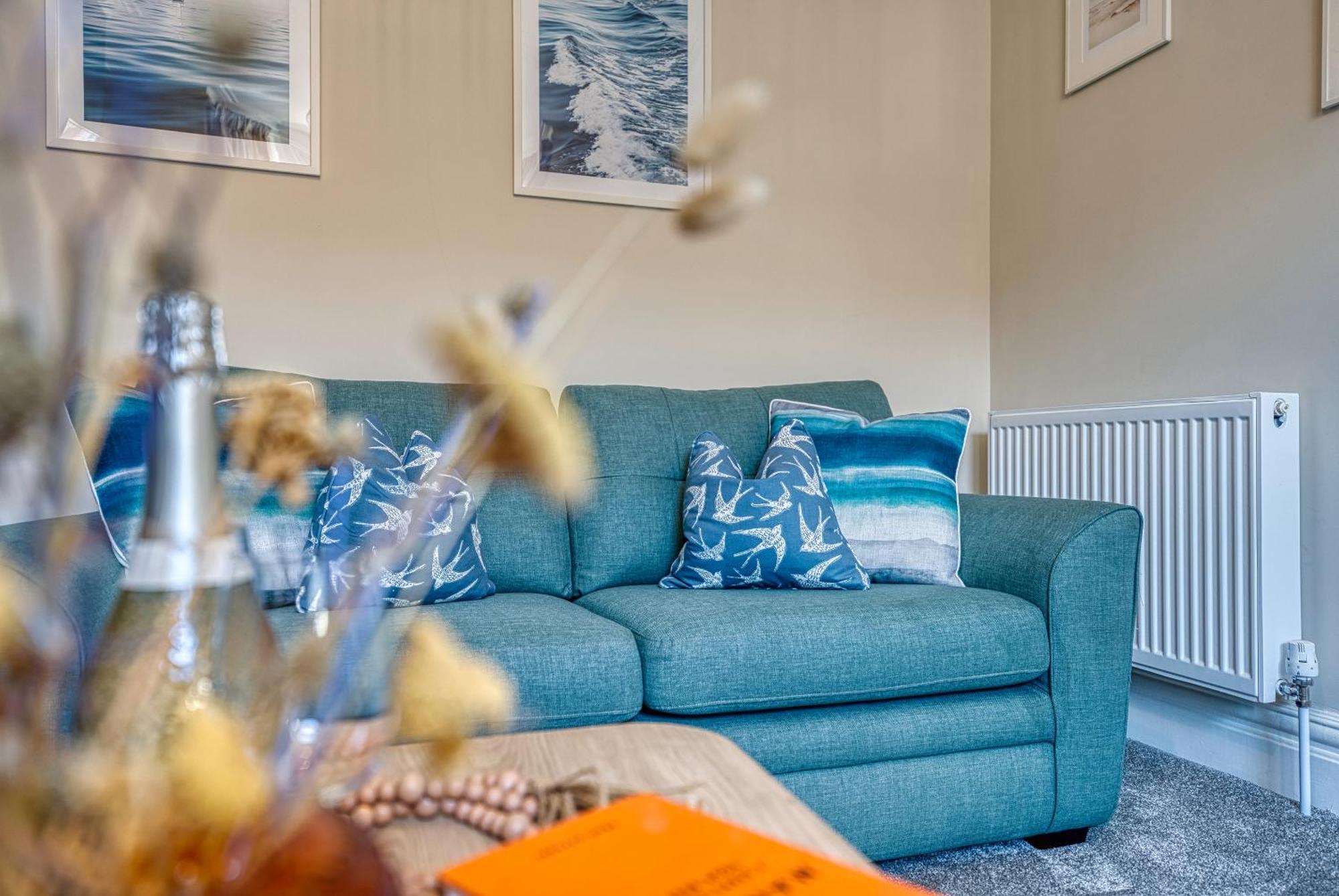 2 Bedrooms Modern, Stunning & Stylish Contractor House, Prime Portsmouth Location With Free Parking Permit, Summer Special Offer!! - By Blue Puffin Stays Dış mekan fotoğraf
