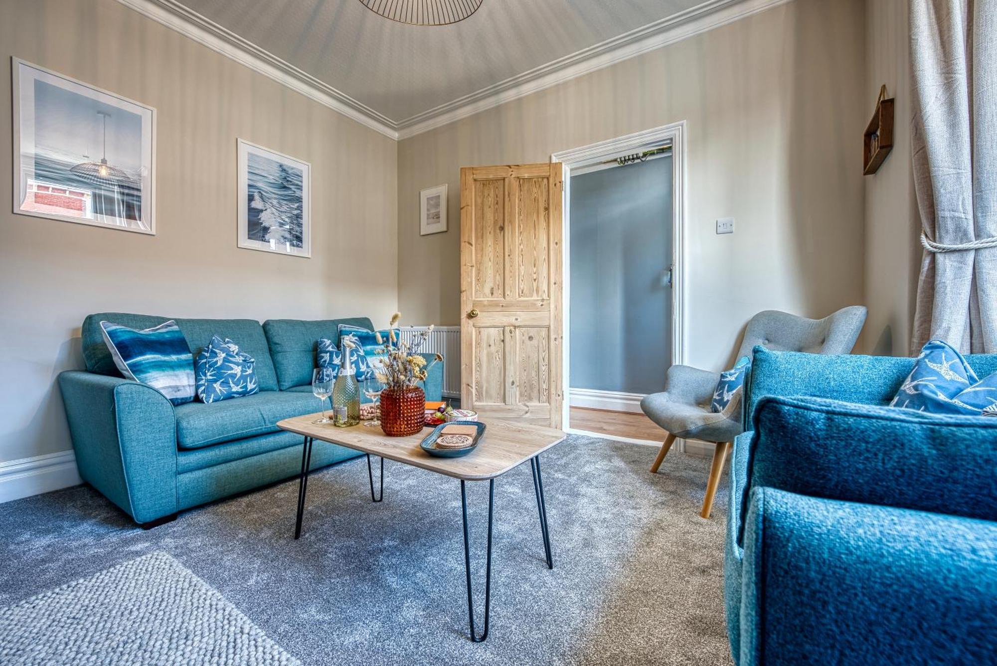2 Bedrooms Modern, Stunning & Stylish Contractor House, Prime Portsmouth Location With Free Parking Permit, Summer Special Offer!! - By Blue Puffin Stays Dış mekan fotoğraf