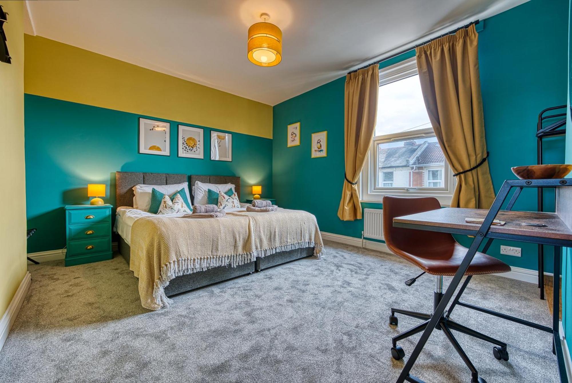 2 Bedrooms Modern, Stunning & Stylish Contractor House, Prime Portsmouth Location With Free Parking Permit, Summer Special Offer!! - By Blue Puffin Stays Dış mekan fotoğraf