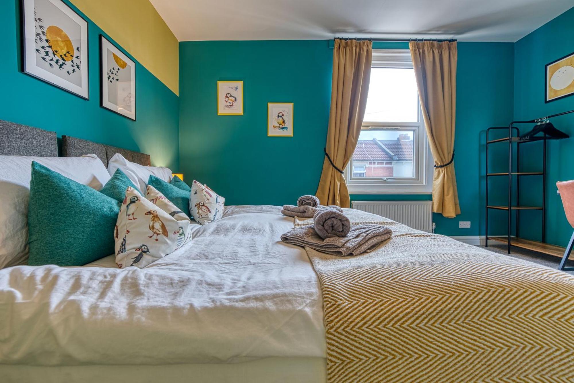 2 Bedrooms Modern, Stunning & Stylish Contractor House, Prime Portsmouth Location With Free Parking Permit, Summer Special Offer!! - By Blue Puffin Stays Dış mekan fotoğraf
